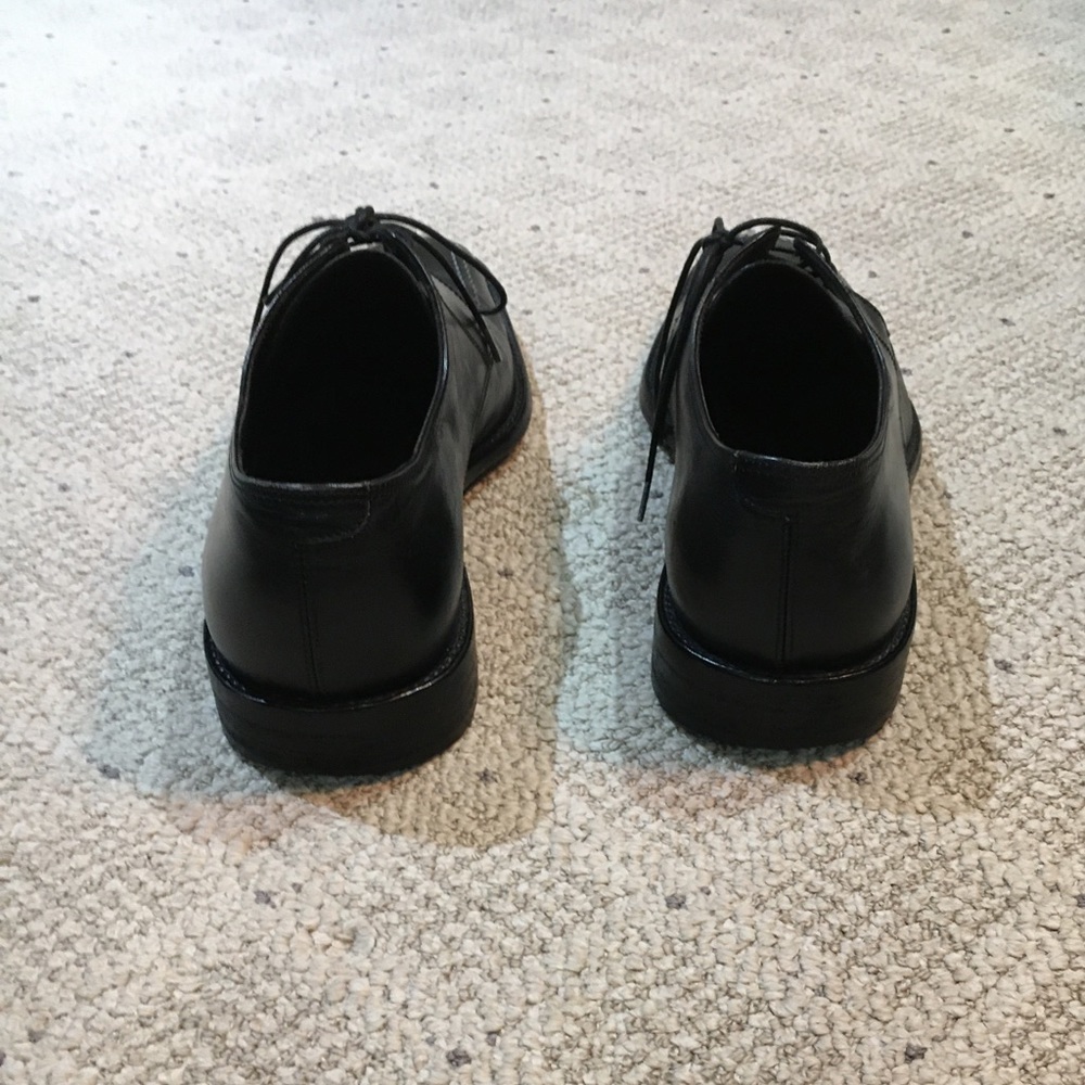 SOLD!!Salvatore Ferragamo Leather Oxford Shoes. - Picture 3 of 12